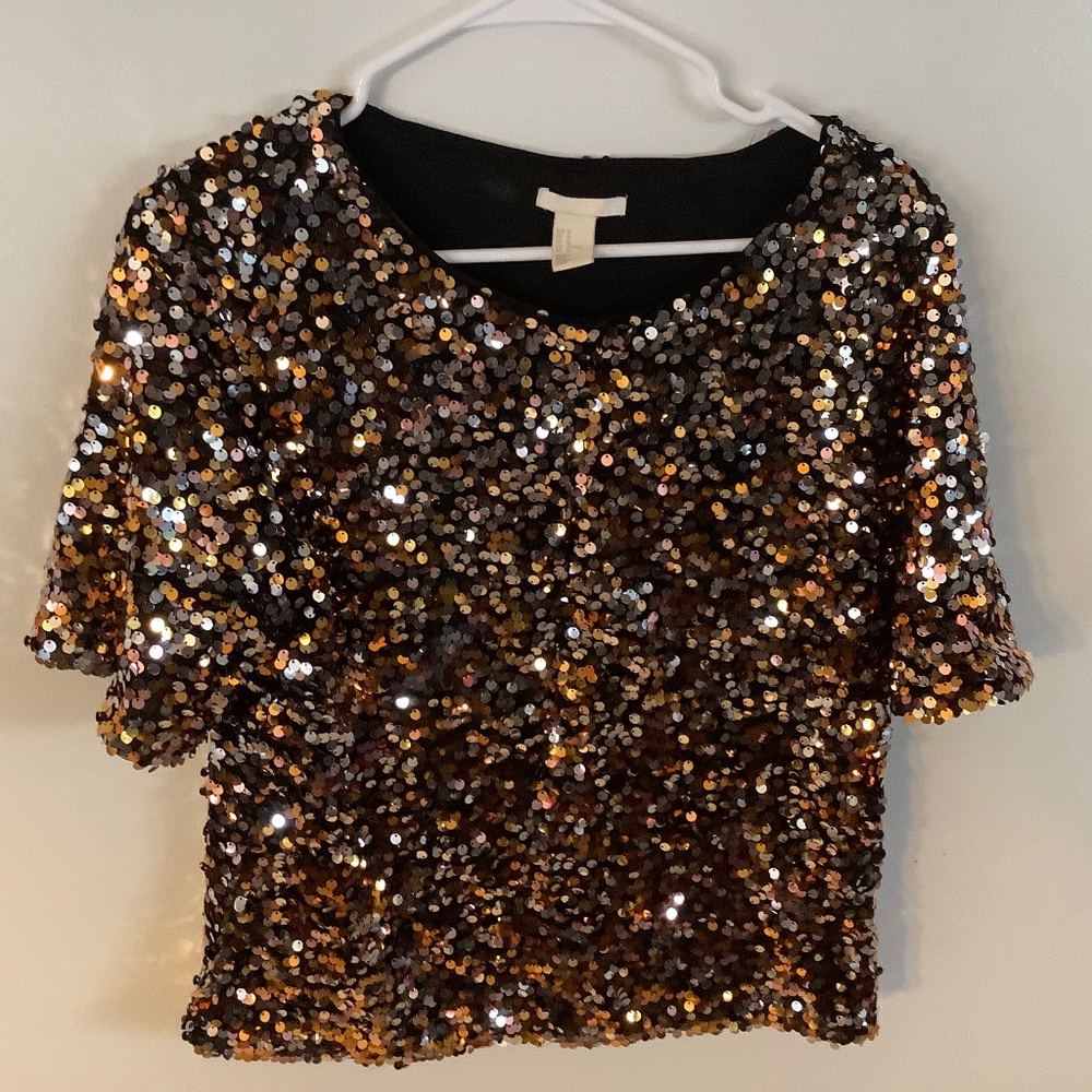 H&M short sleeve metallic sequin pullover woman top, gold, silver copper colors